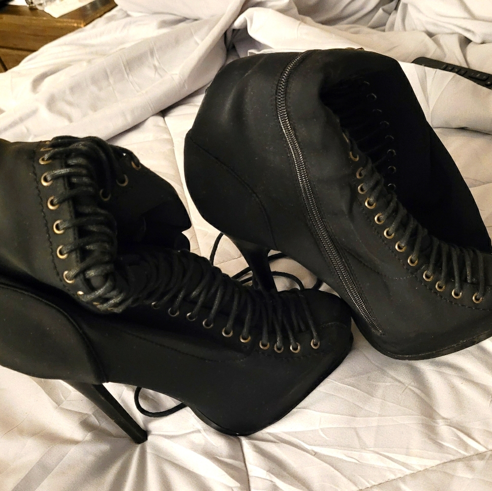 Bebe Super Sexy heeled boot
